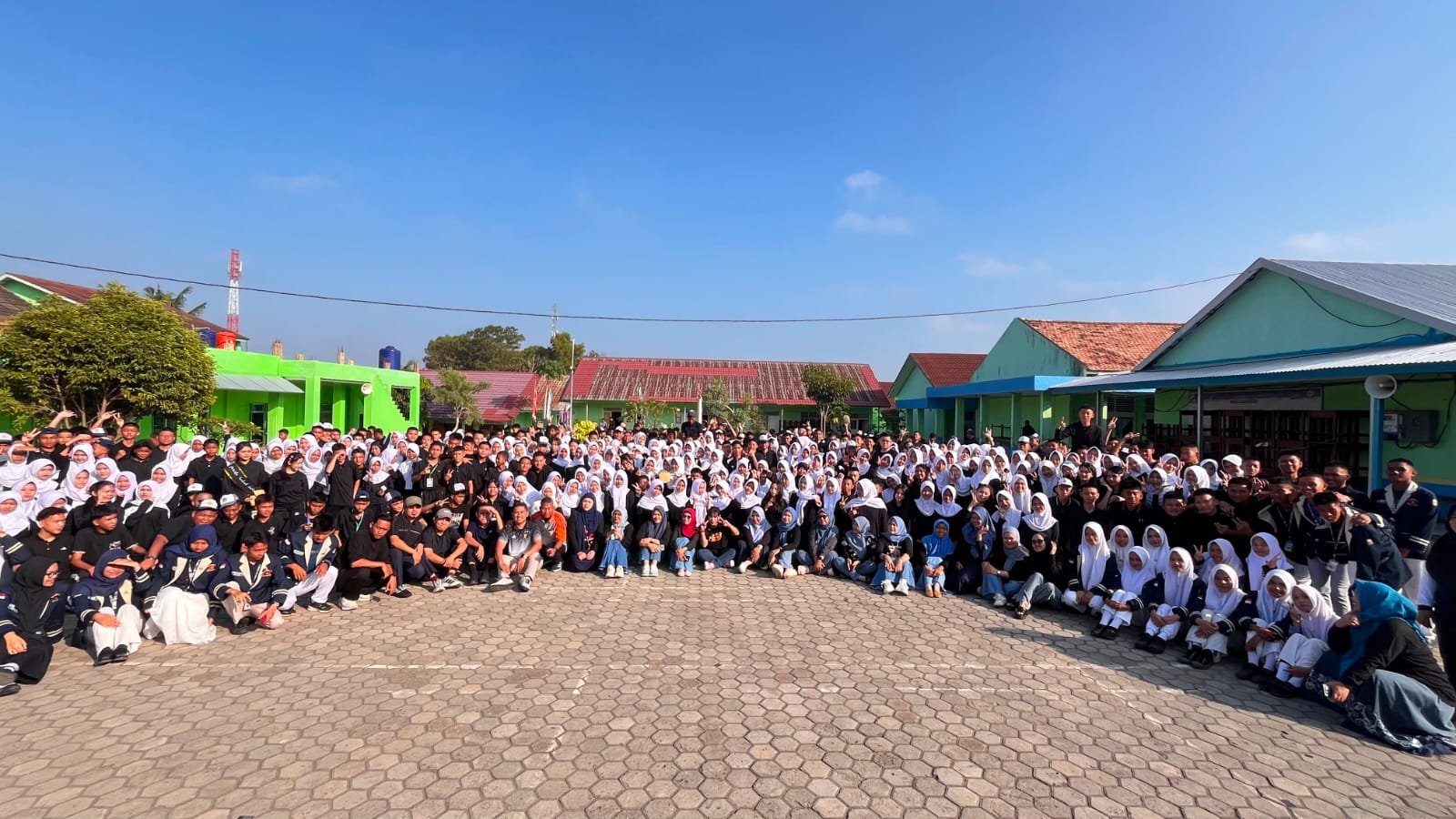 MPLS Ramah di SMAN 11 Palembang Tekankan Disiplin, Karakter, dan Sekolah sebagai Rumah Kedua yang Nyaman