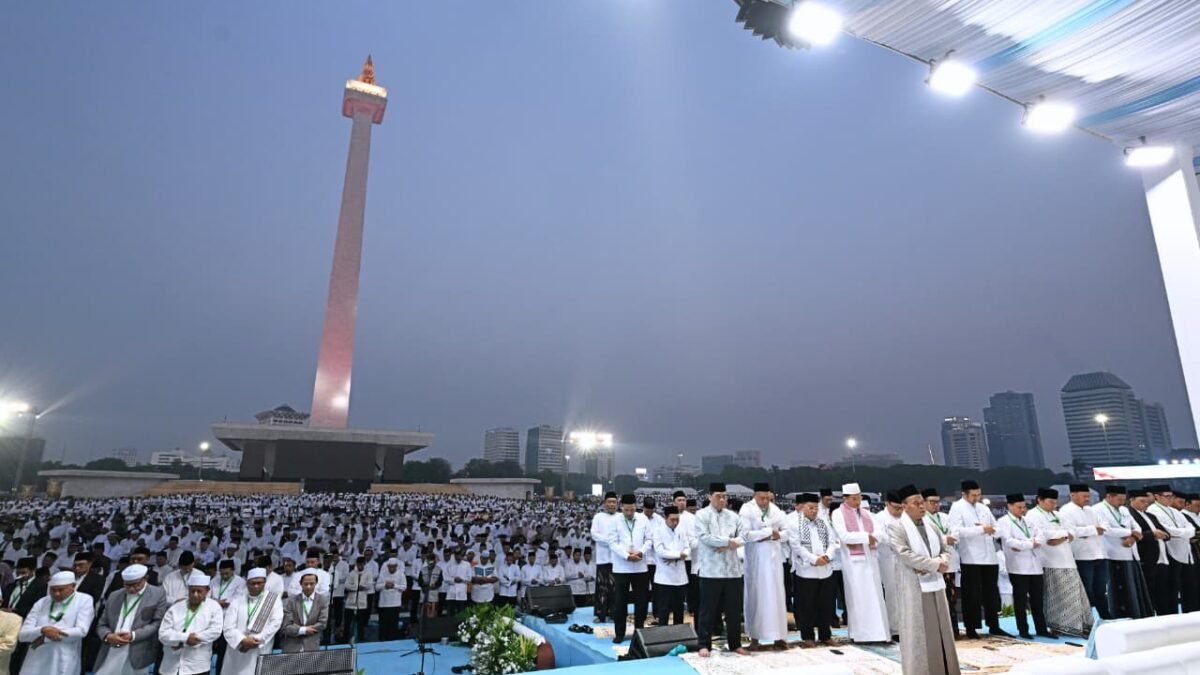 100.000 Jemaah Hadiri Zikir dan Doa Kebangsaan di Monas, Wujud Syukur atas Kemerdekaan Indonesia