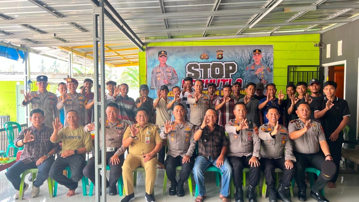Polda Sumsel Perkuat Pencegahan Karhutla Melalui Dialog Langsung Bersama Masyarakat Desa
