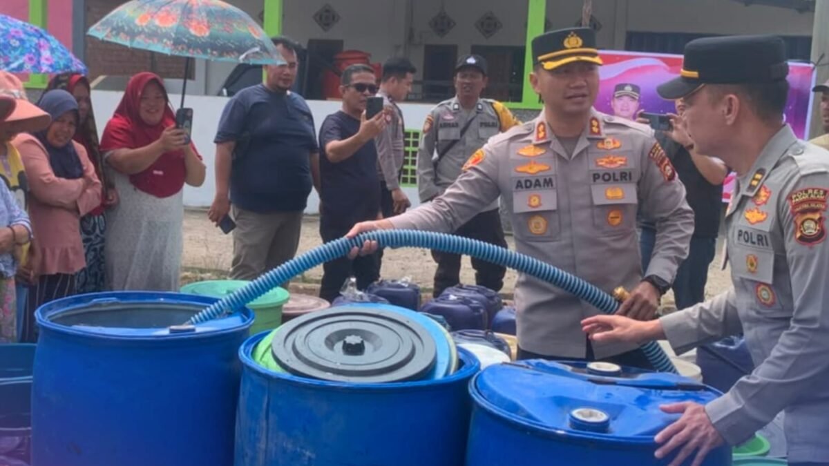 Polres Pagar Alam Gelar Aksi Sosial untuk Warga Kampung KB Lubuk Buntak