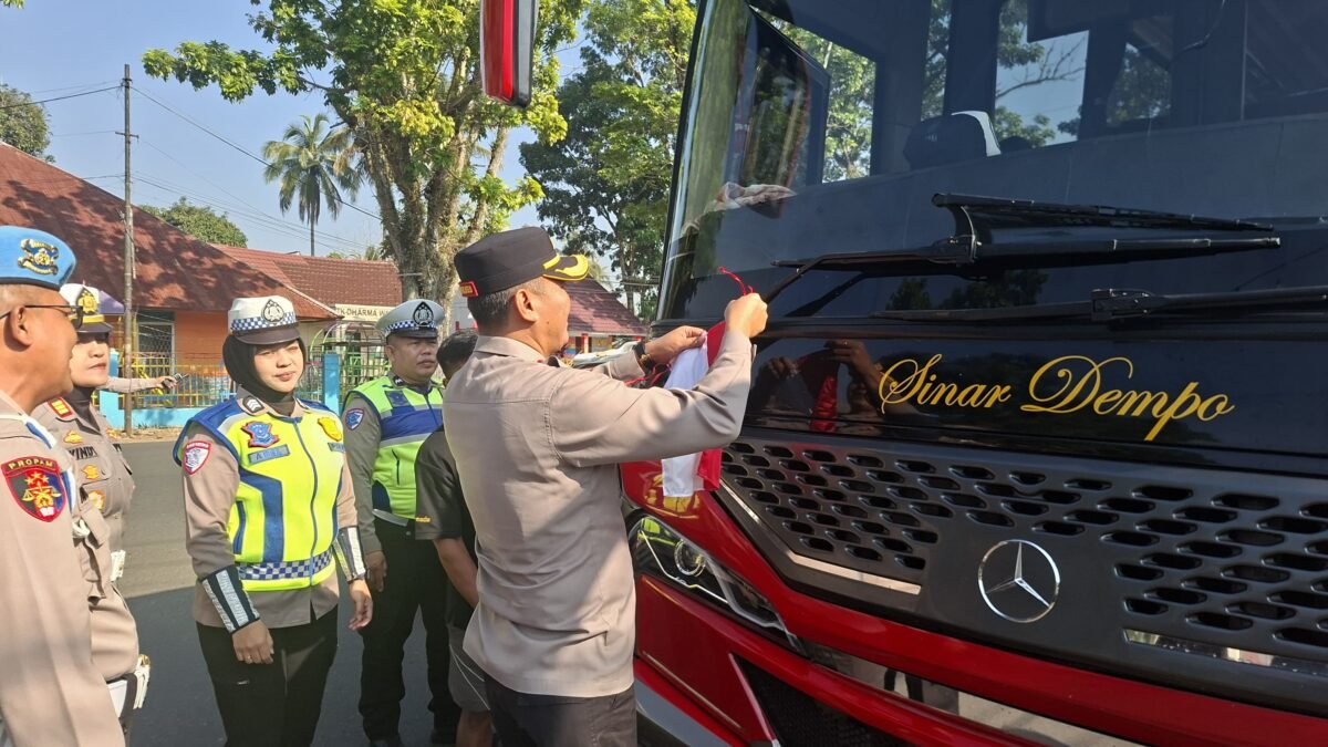 Polres Pagaralam Ajak Masyarakat Jadikan Merah Putih Simbol Persatuan