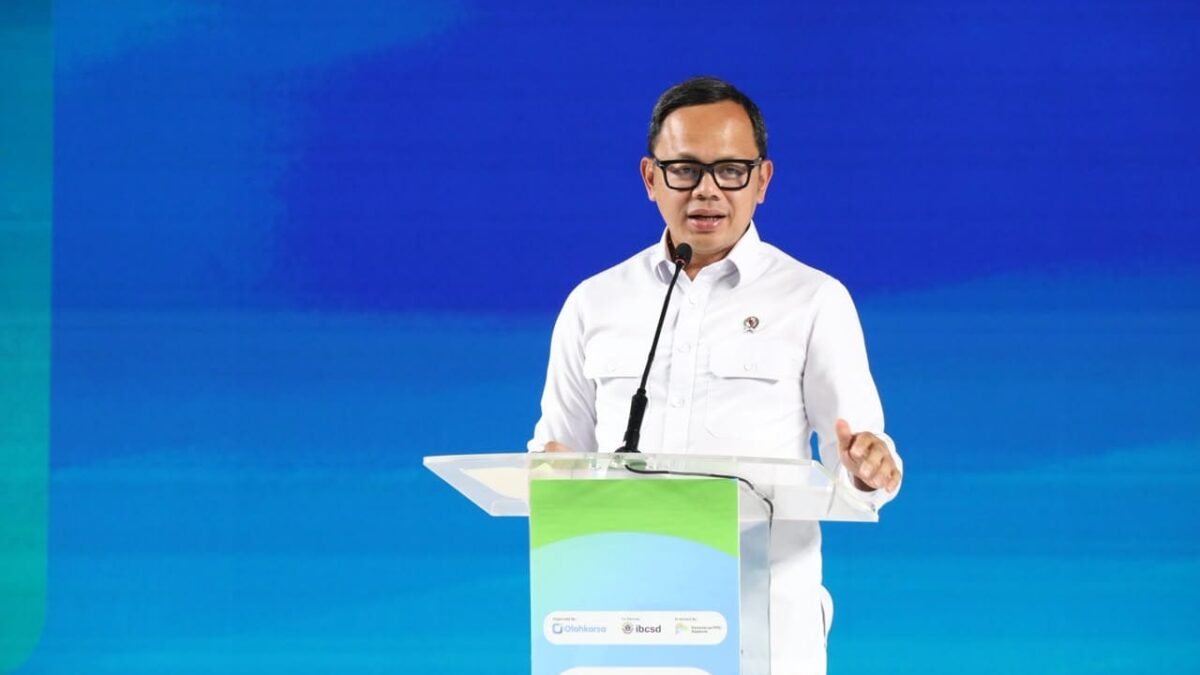 Wamendagri Bima Arya Dorong Pemerintah Kota Bangun Tata Kelola Adaptif Hadapi Tantangan Urbanisasi