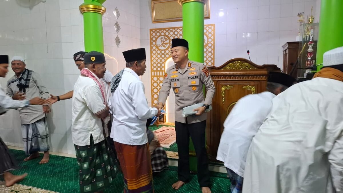 Safari Jumat Kapolres Pagar Alam Bahas Disiplin dan Keselamatan Berkendara