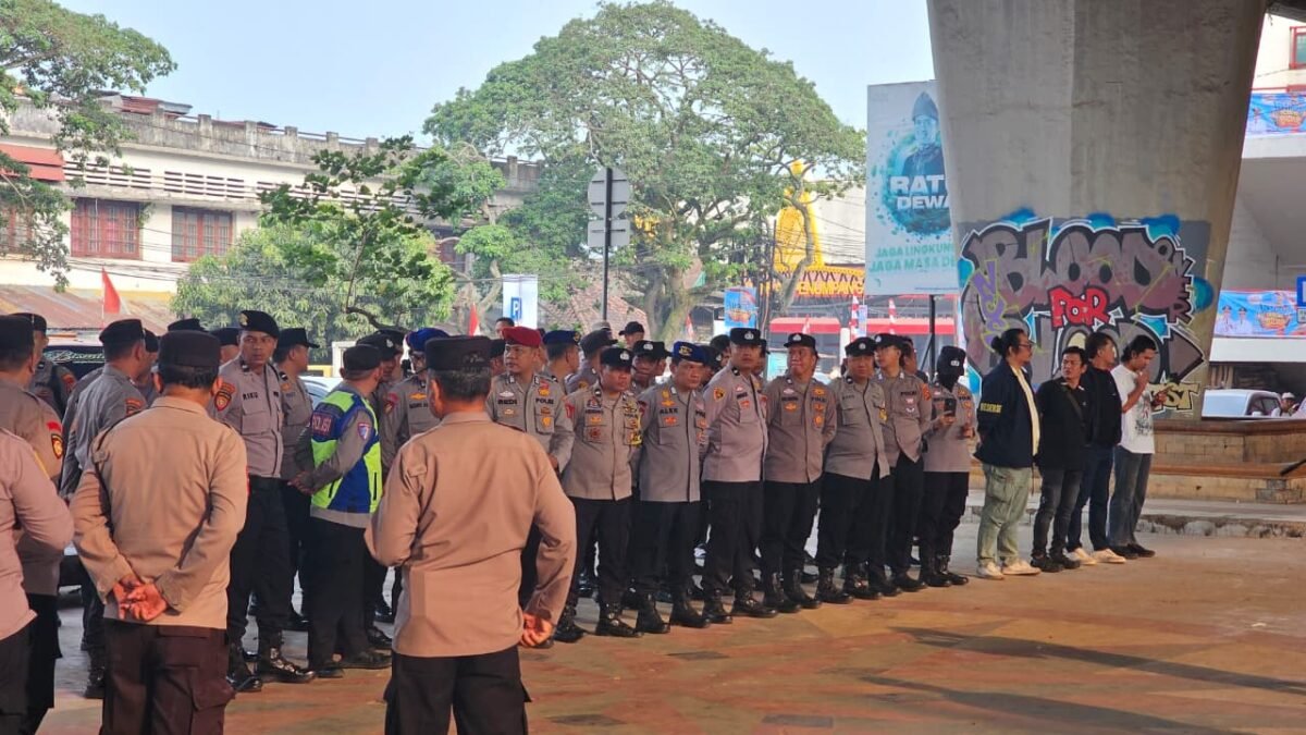 Jelang Lomba Bidar Tradisional, Personel Polri Siaga di Plaza 7 Ulu