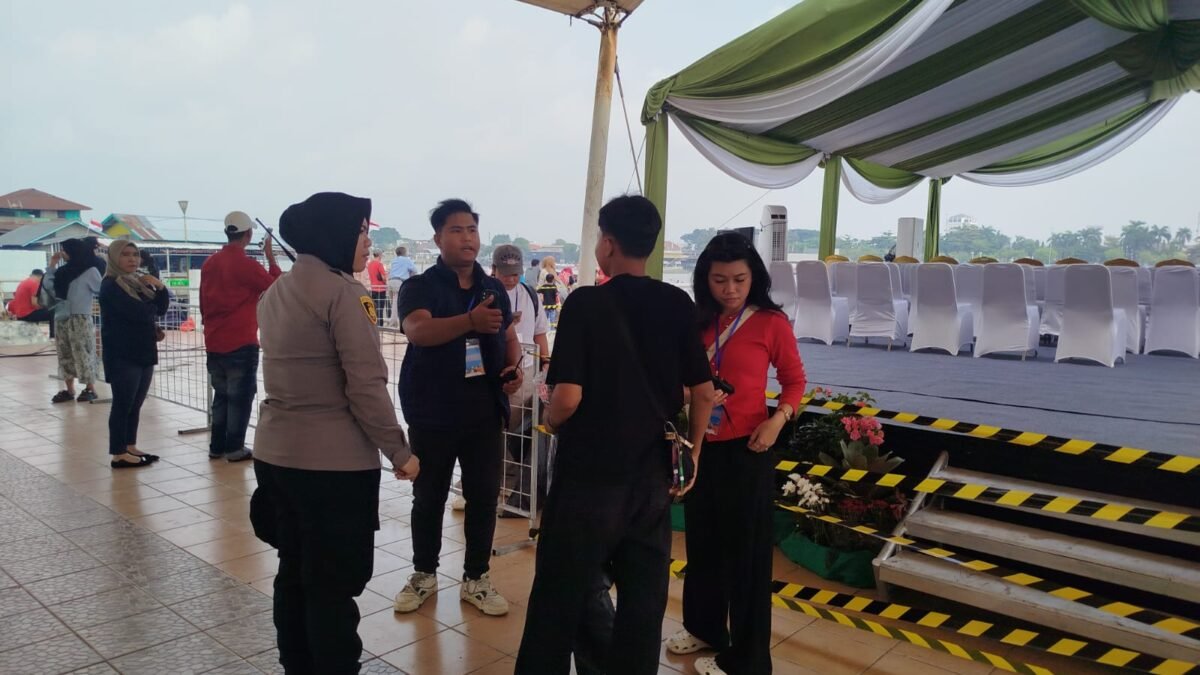 Semarak HUT ke-81 RI, Polwan Pastikan Lomba Bidar dan Perahu Hias Berlangsung Aman