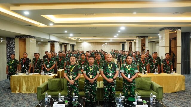 Prajurit Apkowil Kodam II/Swj mengikuti pengembangan kemampuan komunikasi teritorial di Palembang