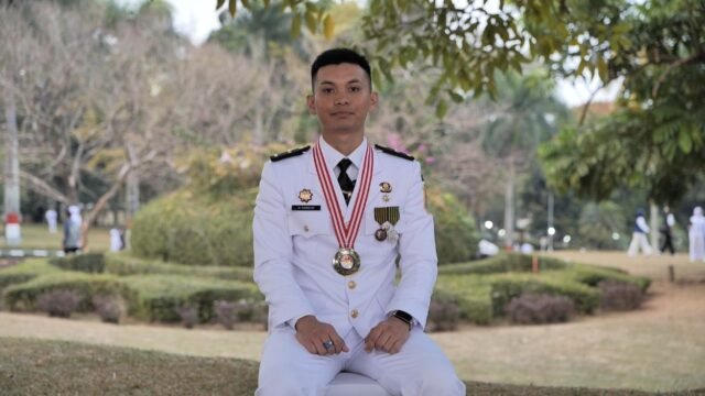 Muhammad Ramdhan, lulusan terbaik IPDN Angkatan XXXIII, dilantik oleh Presiden Prabowo Subianto.