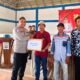 Kapolres OKI AKBP Eko Rubiyanto bersama warga dan perangkat desa dalam sosialisasi pencegahan Karhutla di Ogan Komering Ilir.