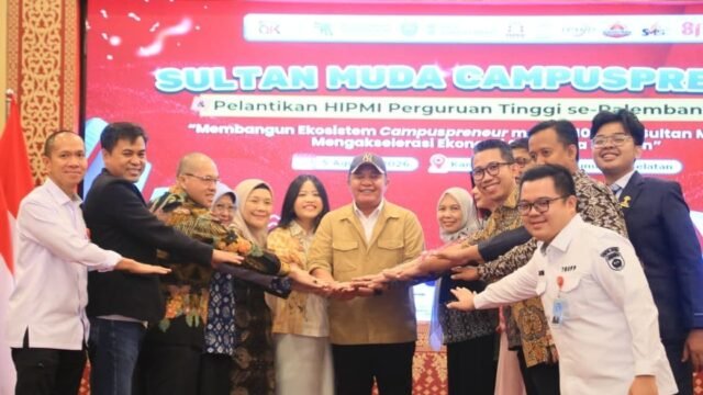 Gubernur Herman Deru saat meresmikan Kampus Sekolah Ekspor Sumsel untuk pengusaha muda.