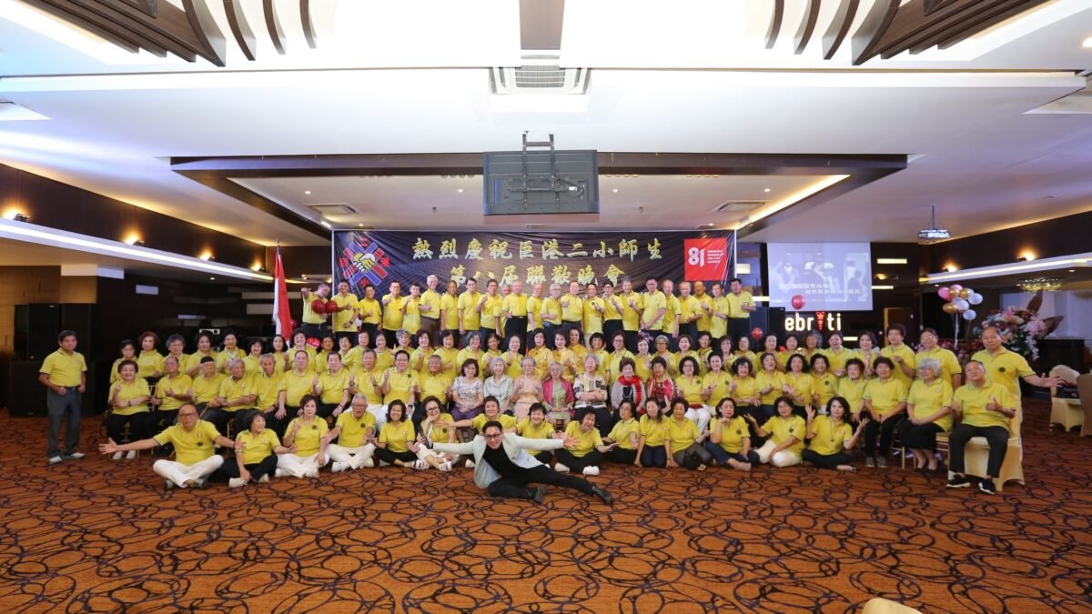 Suasana hangat reuni akbar alumni El Siau Palembang yang merayakan satu dekade kebersamaan dan apresiasi kepada para Laoshi.