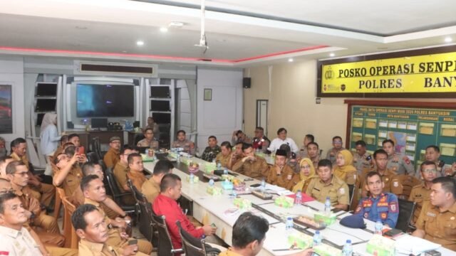 Kapolres Banyuasin AKBP Risnan Aldino memimpin Rakor Penanggulangan Karhutla 2026