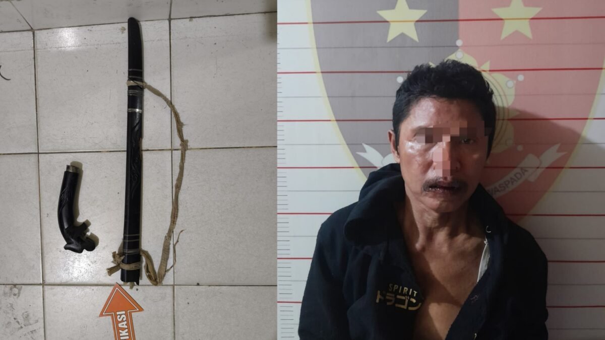 Petugas Polsek Baturaja Timur mengamankan pelaku penganiayaan berat di Baturaja, OKU.