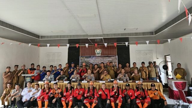 Kapolres Muara Enim AKBP Hendri Syaputra memimpin sosialisasi pencegahan Karhutla di Sungai Rotan