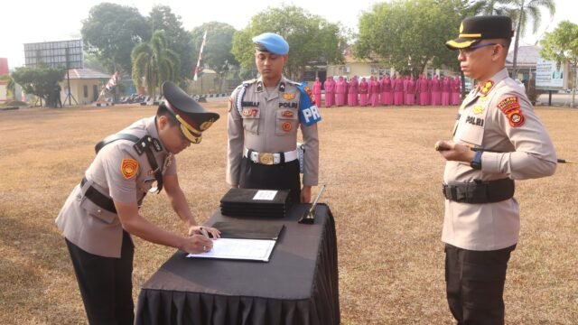 Kapolres Banyuasin AKBP Risnan Aldino pimpin Sertijab pejabat utama dan Kapolsek jajaran