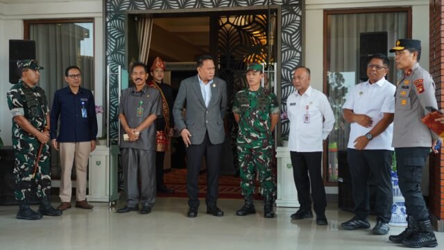 Kepala Staf Kepresidenan RI Dudung Abdurachman disambut Forkopimda saat kunjungan kerja di Sumsel