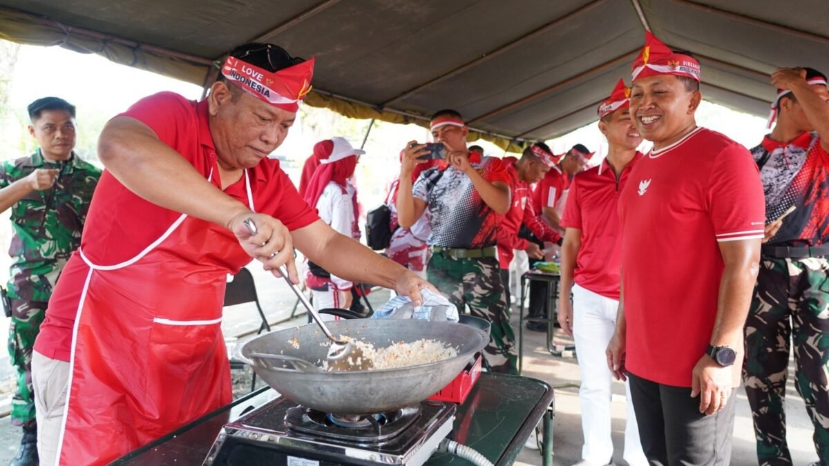 Keluarga besar Korem 044/Gapo merayakan HUT ke-81 RI dengan perlombaan seru