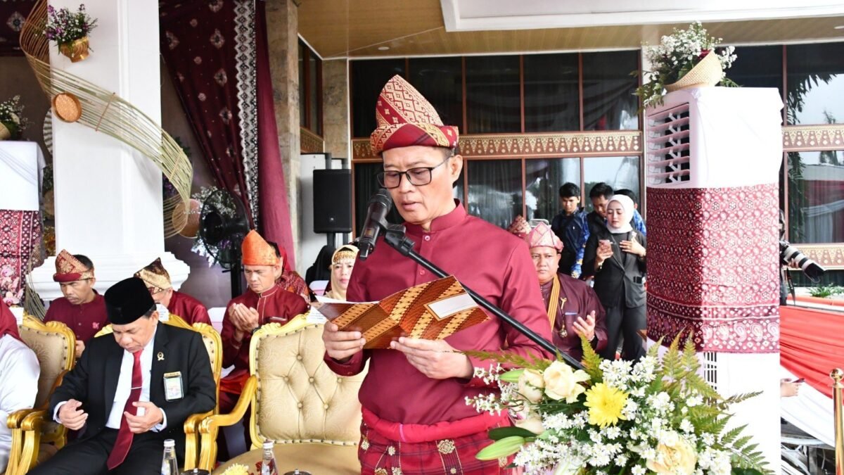 Kakanwil Kemenag Sumsel Syafitri Irwan pimpin doa HUT RI ke-81 untuk korban bencana