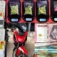 Petugas Satresnarkoba Polres Lubuk Linggau menunjukkan barang bukti 98 butir ekstasi yang disita dari dua pemuda.