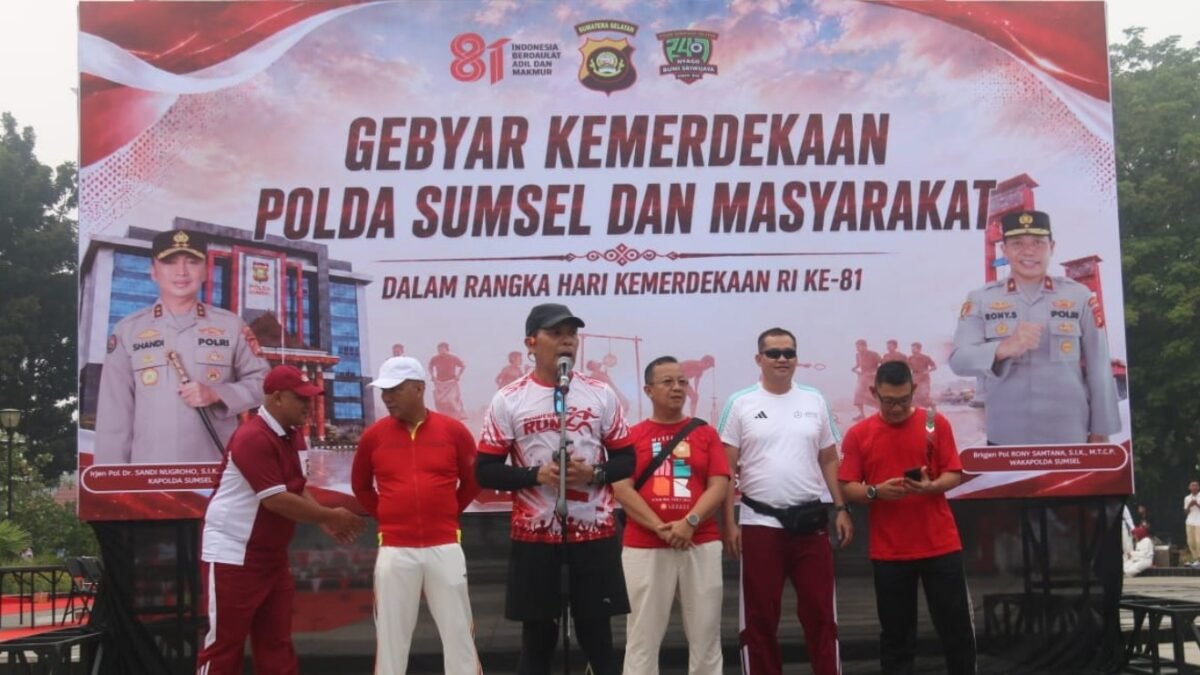 Wakapolda Sumsel Brigjen Pol Rony Samtana memimpin Gebyar Kemerdekaan HUT ke-81 RI dengan layanan kesehatan dan Samsat Keliling di Monpera Palembang.