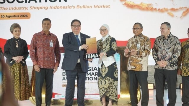 Menteri Koordinator Bidang Perekonomian Airlangga Hartarto saat meresmikan IBMA, asosiasi yang akan memperluas akses dan literasi investasi emas di Indonesia.