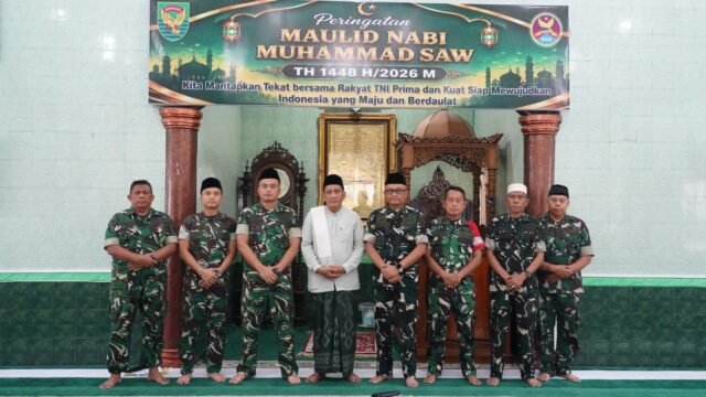 Prajurit Korem 044/Gapo hadiri peringatan Maulid Nabi Muhammad SAW di Palembang