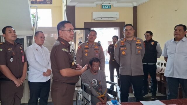 Tim Resmob Polres OKU dan Banyuasin berhasil menangkap Novri Antoni, tahanan Kejari OKU yang kabur, di Banyuasin.