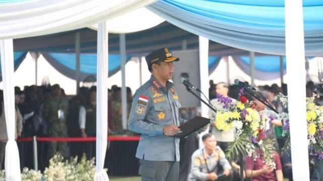 Wamendagri Akhmad Wiyagus saat menyampaikan pidato tentang peran Satlinmas dalam mendukung pembangunan nasional di Palembang.