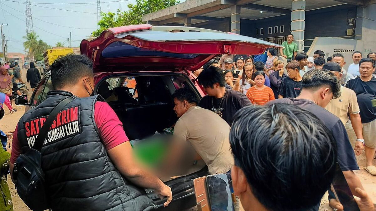 Ilustrasi pertikaian yang menyebabkan pria tewas disabet egrek di Sungai Lilin Muba.