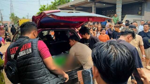 Ilustrasi pertikaian yang menyebabkan pria tewas disabet egrek di Sungai Lilin Muba.