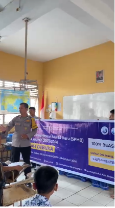 Iptu Listiawati Sosialisasi Penerimaan SMA Kemala Taruna Bhayangkara Kepada Siswa SMP Tri Darma Palembang