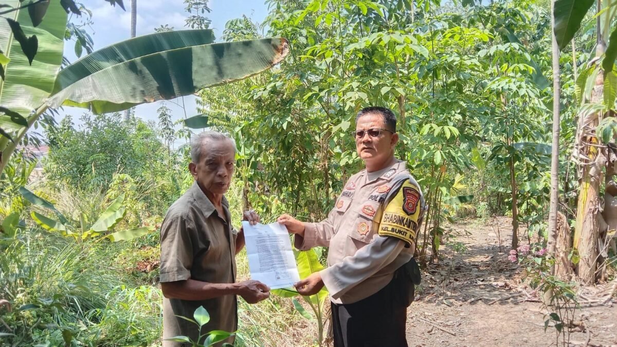 Polsek Sukarami Gencarkan Edukasi Karhutla, Warga Diingatkan Bahaya dan Sanksi Pembakaran Lahan