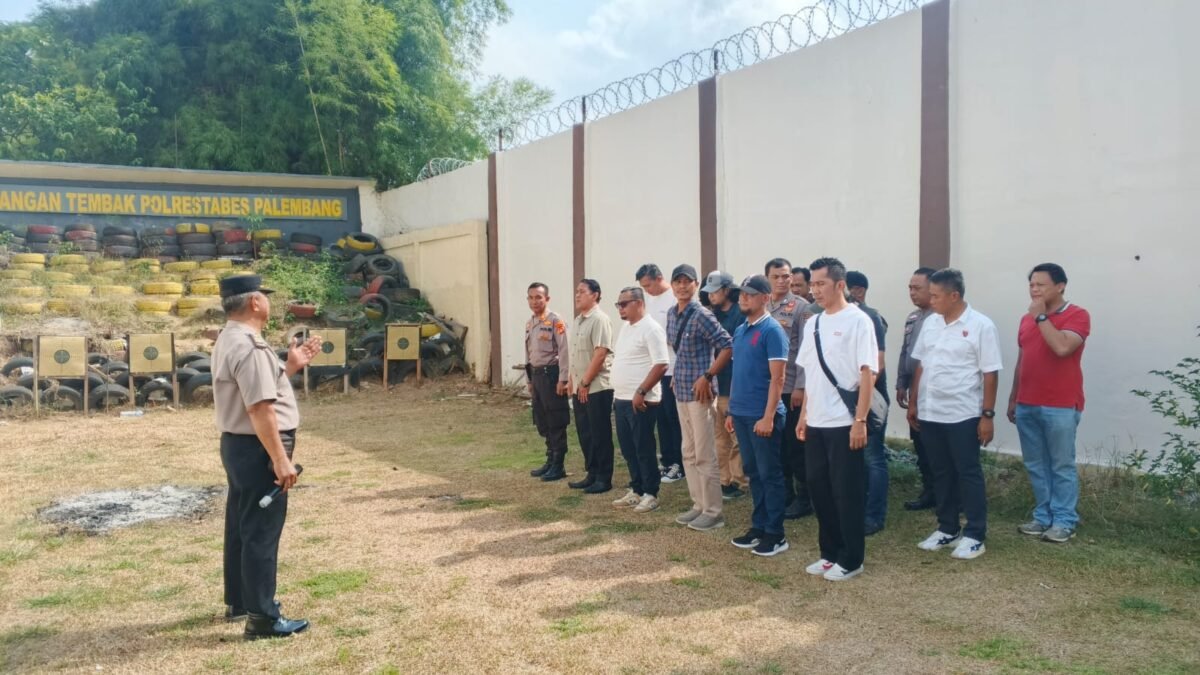 Tingkatkan Keterampilan dan Kesiapsiagaan, Polrestabes Palembang Gelar Latihan Menembak Rutin