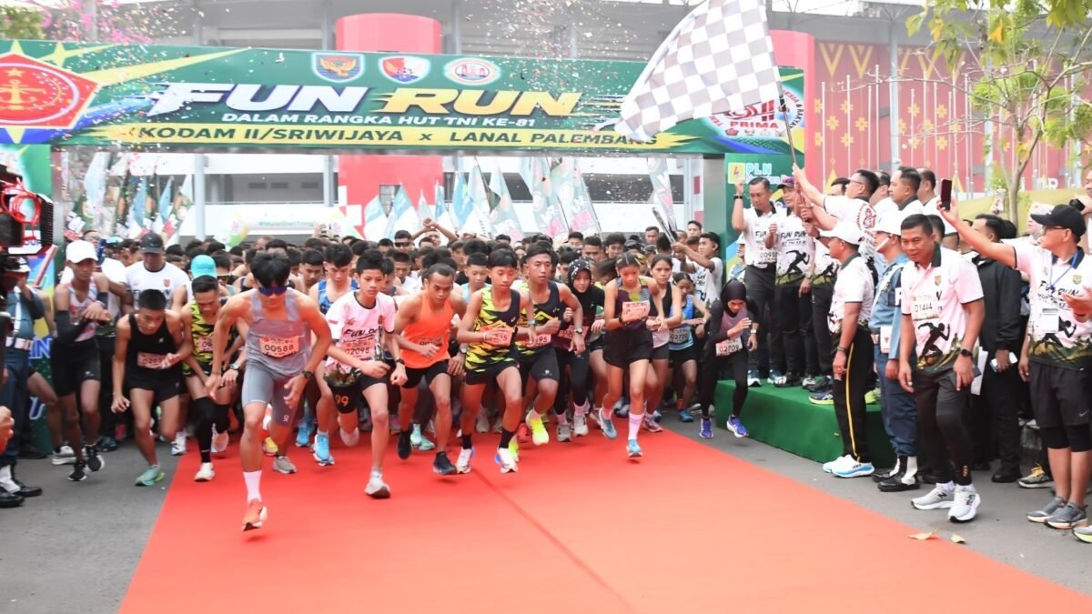 Fun Run HUT ke-81 TNI, Semangat Kebersamaan TNI dan RakyatFun Run HUT ke-81 TNI, Semangat Kebersamaan TNI dan Rakyat