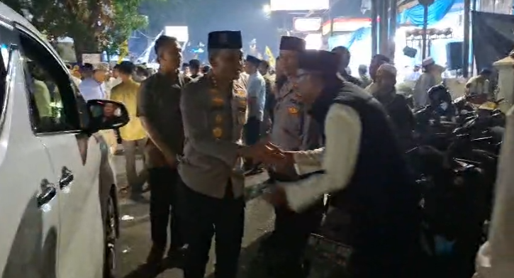 Pererat Silaturahmi, Kapolrestabes Bersama Walikota Palembang Hadiri Acara Maulid di Musi Raya Sako