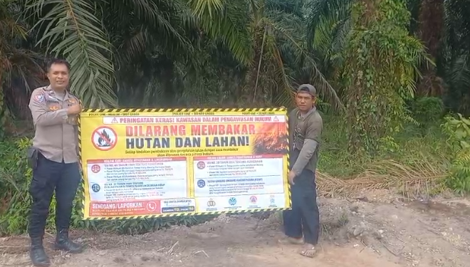 Cegah Kebakaran Lahan, Bhabinkamtibmas Talang Jambe Sambangi Warga Jalan Mataram 2