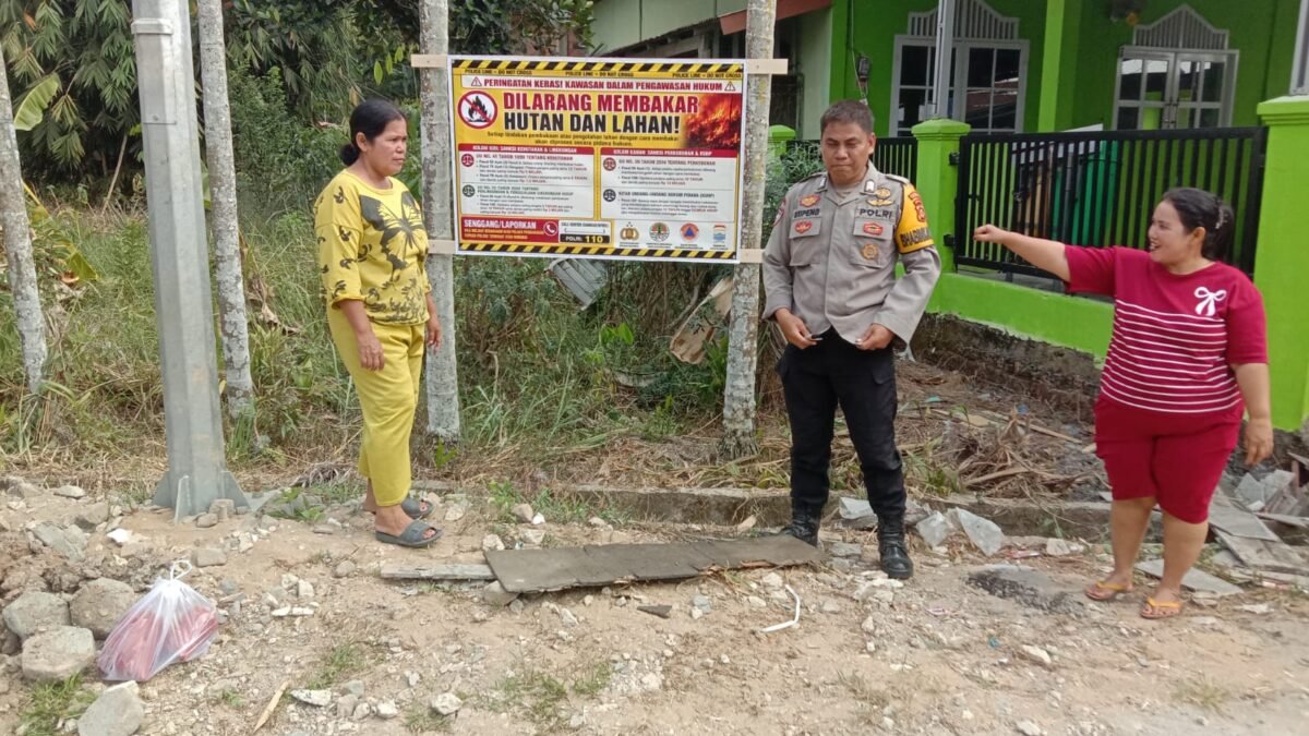 Waspada Karhutla, Polisi Sambangi Warga RT 42 Srijaya Sampaikan Imbauan Pencegahan