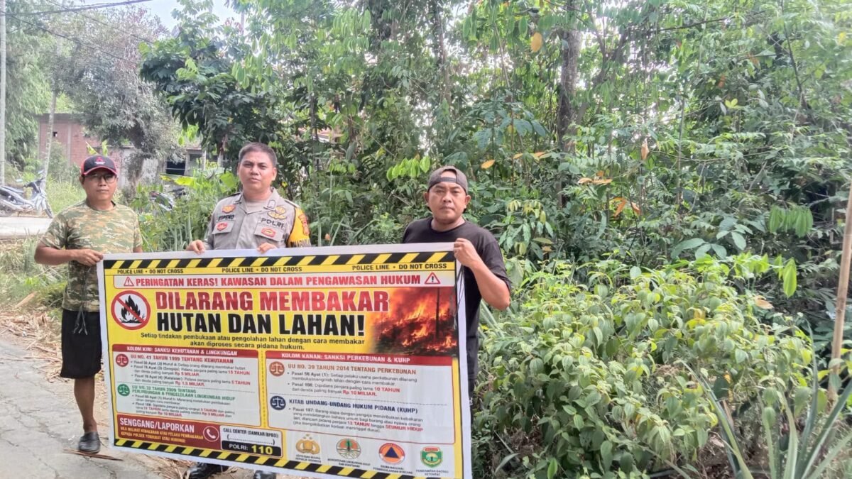 Cegah Karhutla, Personel Polrestabes Palembang Sambangi Warga RT 43 Kelurahan Srijaya