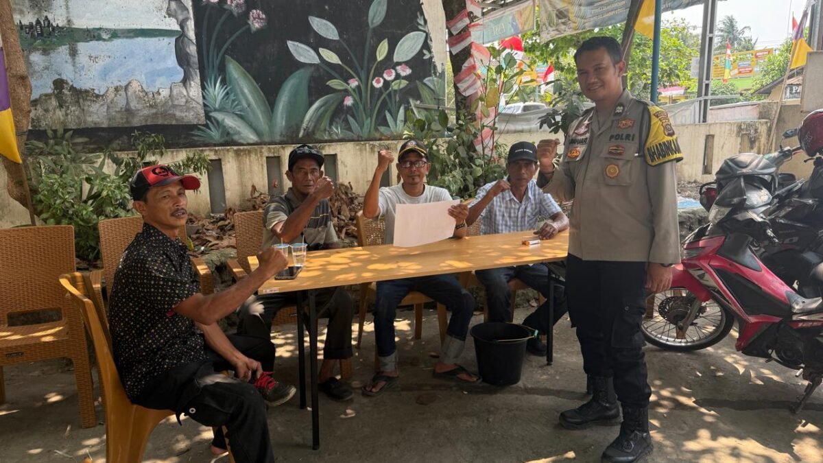 Polsek Plaju Sambangi Masyarakat, Ingatkan Bahaya Pembakaran Hutan dan Lahan