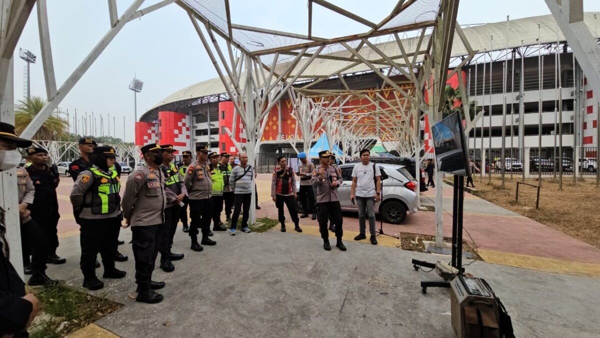 Jaga Laga Liga 2 Tetap Kondusif, 344 Personel Polri Diterjunkan di Stadion Gelora Sriwijaya