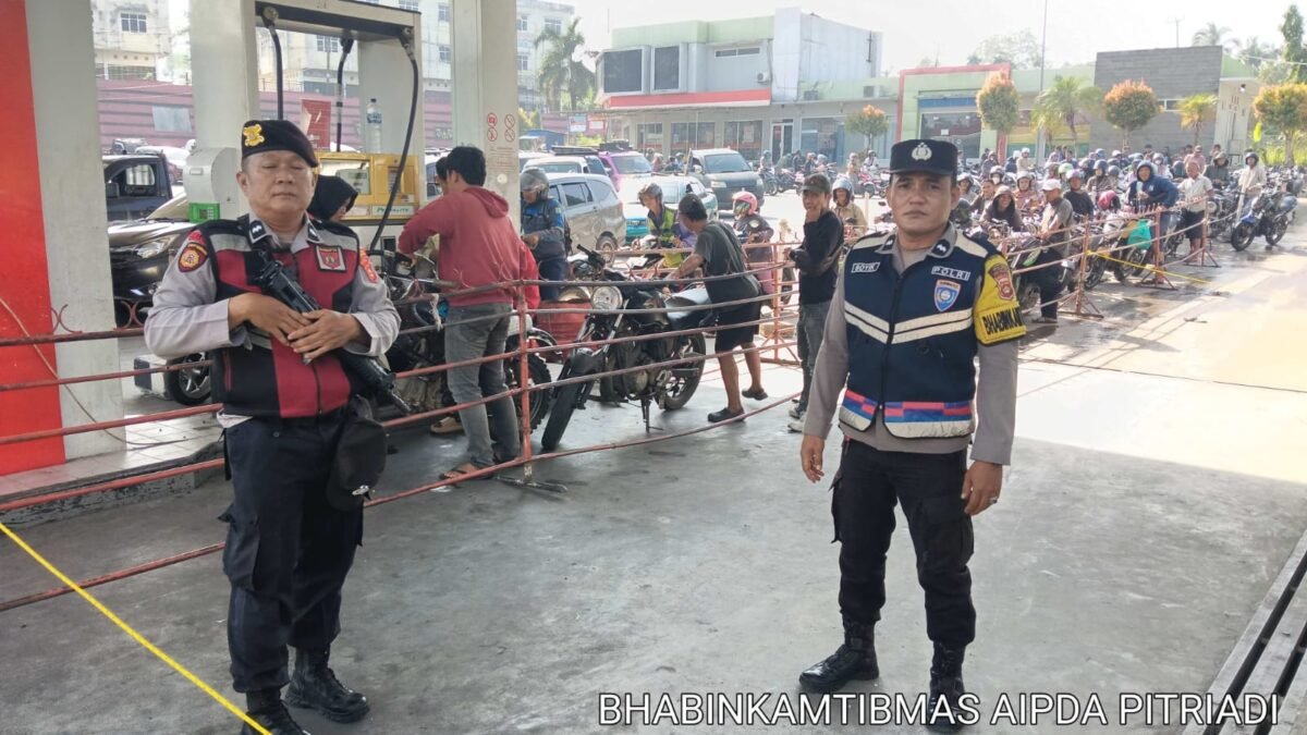 Polsek Muaradua Pantau Aktivitas SPBU, Pastikan Pengisian BBM Berjalan Tertib