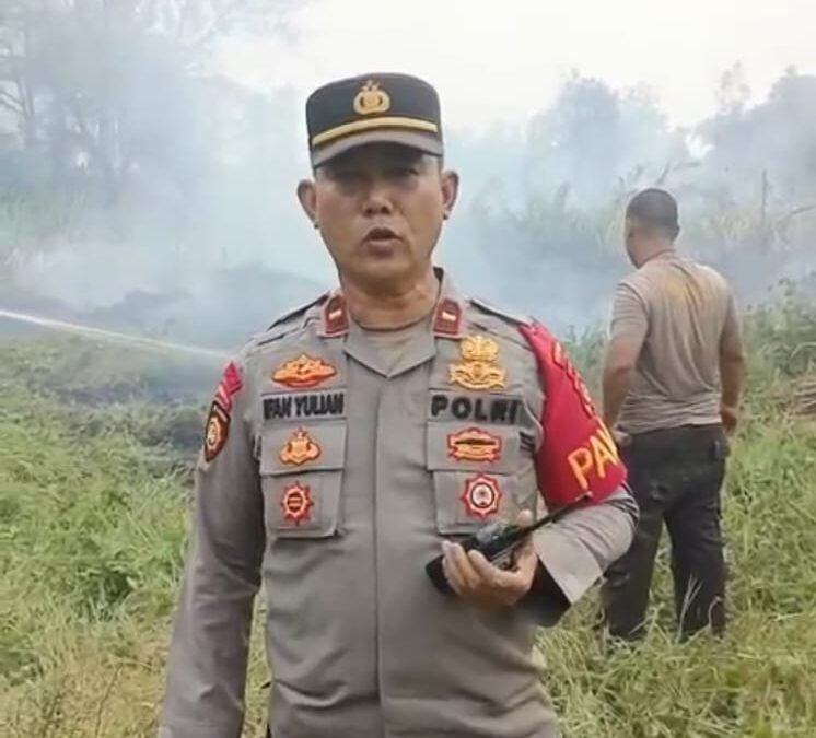 Api Membakar Lahan di SU 1, Polisi Bergerak Cepat Cek TKP dan Imbau Warga
