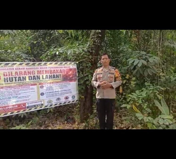 Cegah Karhutla, Polsek Plaju Sebarkan Maklumat Kapolda Sumsel kepada Warga