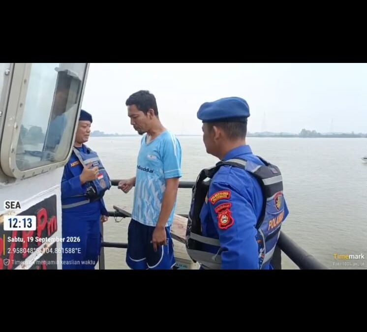 Kabut Asap Menebal, Satpolairud Ingatkan Crew Kapal Utamakan Keselamatan Berlayar