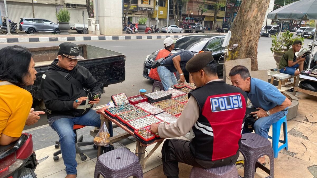*Jaga Kamtibmas Tetap Kondusif, Polrestabes Palembang Intensifkan Patroli Sambang 3C dan Premanisme*