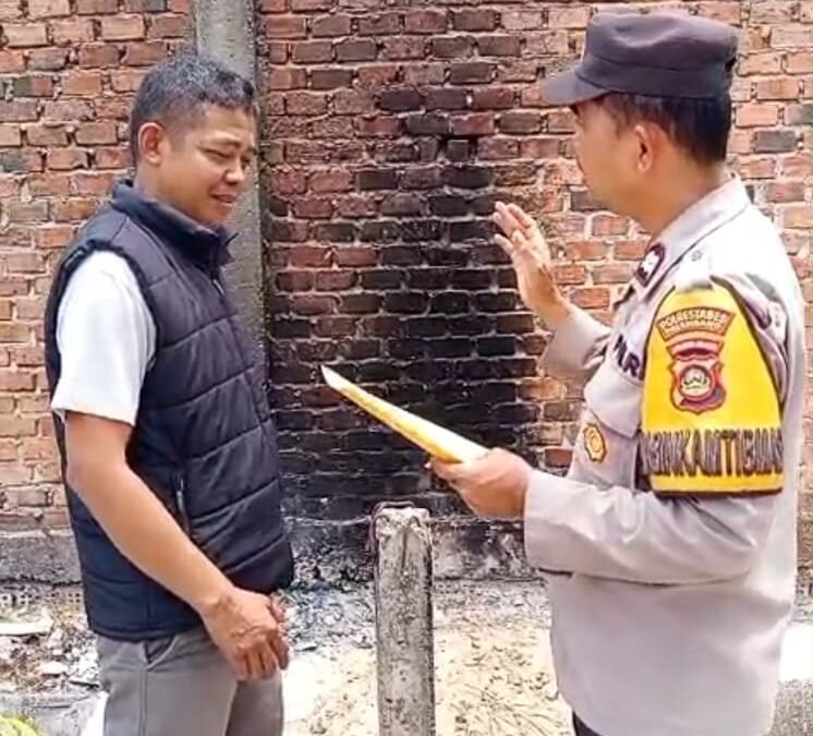 Cegah Karhutla, Bhabinkamtibmas Kemang Manis dan 32 Ilir Imbau Warga Tidak Membakar Lahan dan Sampah