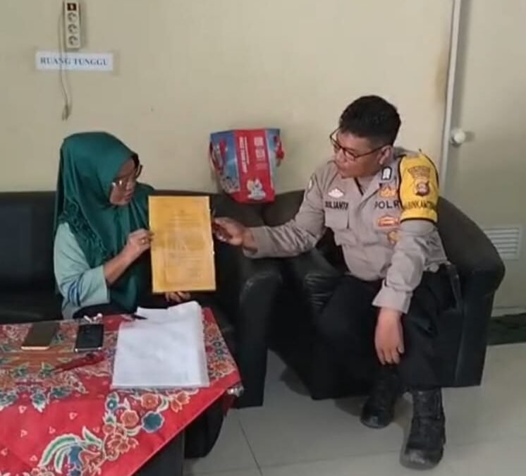 Cegah Karhutla, Kapolsek Ilir Barat II Sambangi Warga 32 Ilir Sampaikan Imbauan dan Sanksi