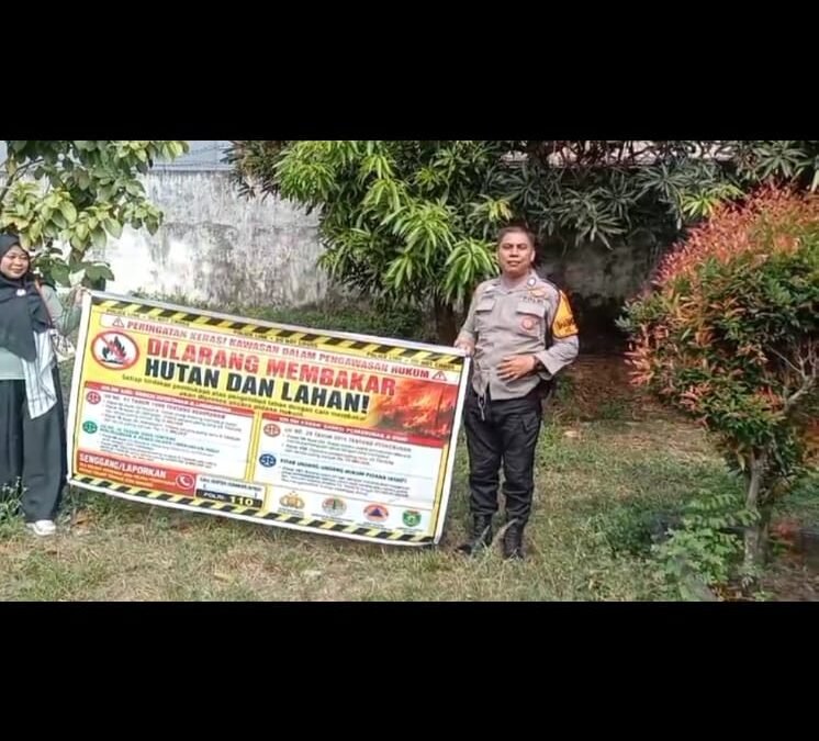Bhabinkamtibmas Polsek Sukarami Aktif Sosialisasikan Pencegahan Karhutla di Sejumlah Kelurahan