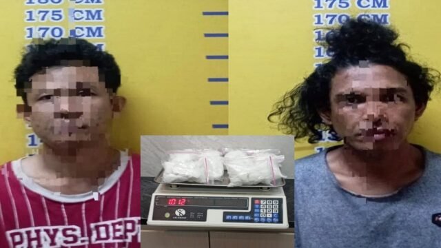 Petugas Ditresnarkoba Polda Sumsel menunjukkan barang bukti sabu di Palembang setelah penangkapan