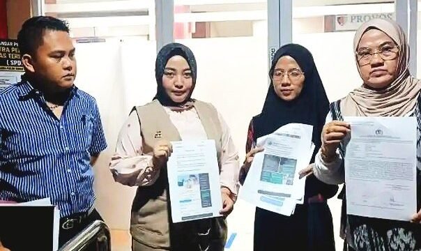Selebgram Rondoot dilaporkan ke Polda Sumsel terkait dugaan pencemaran nama baik.