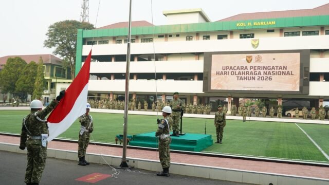 Dandenmadam II/Sriwijaya Kolonel Inf Sentot Dwi Purnomo bacakan amanat Menpora pada peringatan Haornas ke-43.
